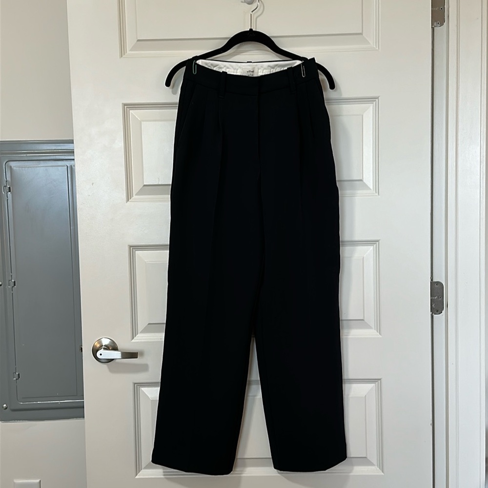 Aritzia Wilfred The Effortless Pant Size 4 Short